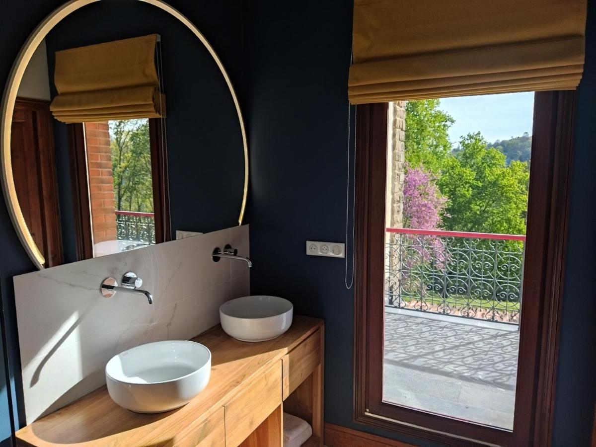 Bed and Breakfast Domaine De La Tisnere Gelos Экстерьер фото