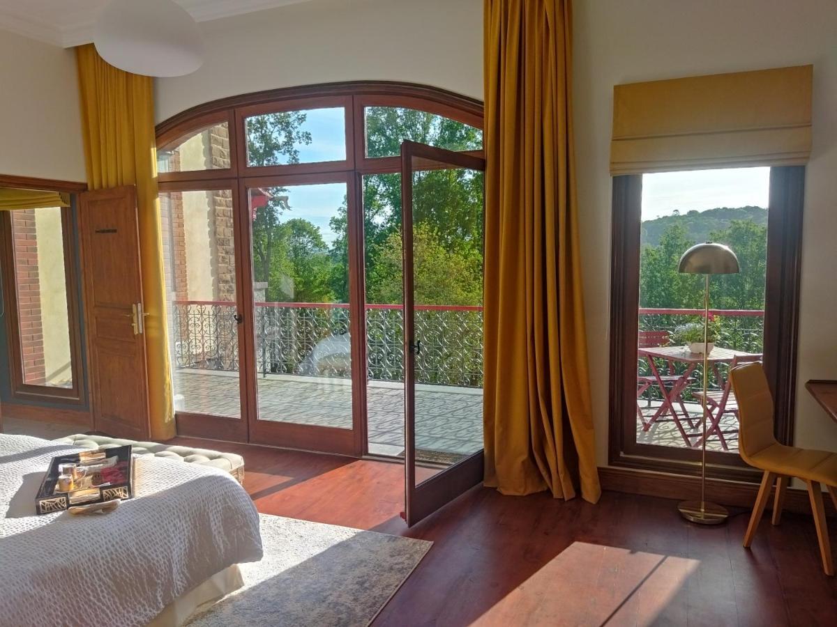 Bed and Breakfast Domaine De La Tisnere Gelos Экстерьер фото